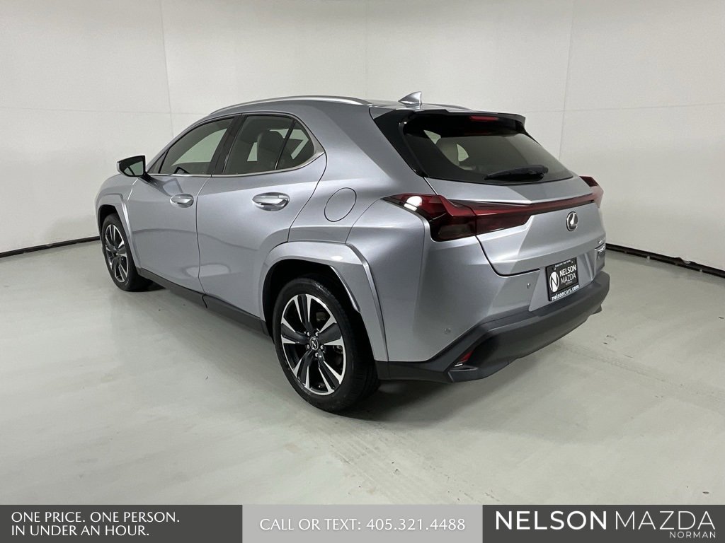 Used 2023 Lexus UX 250h FWD w/ Accessory Package (Z2) image 6