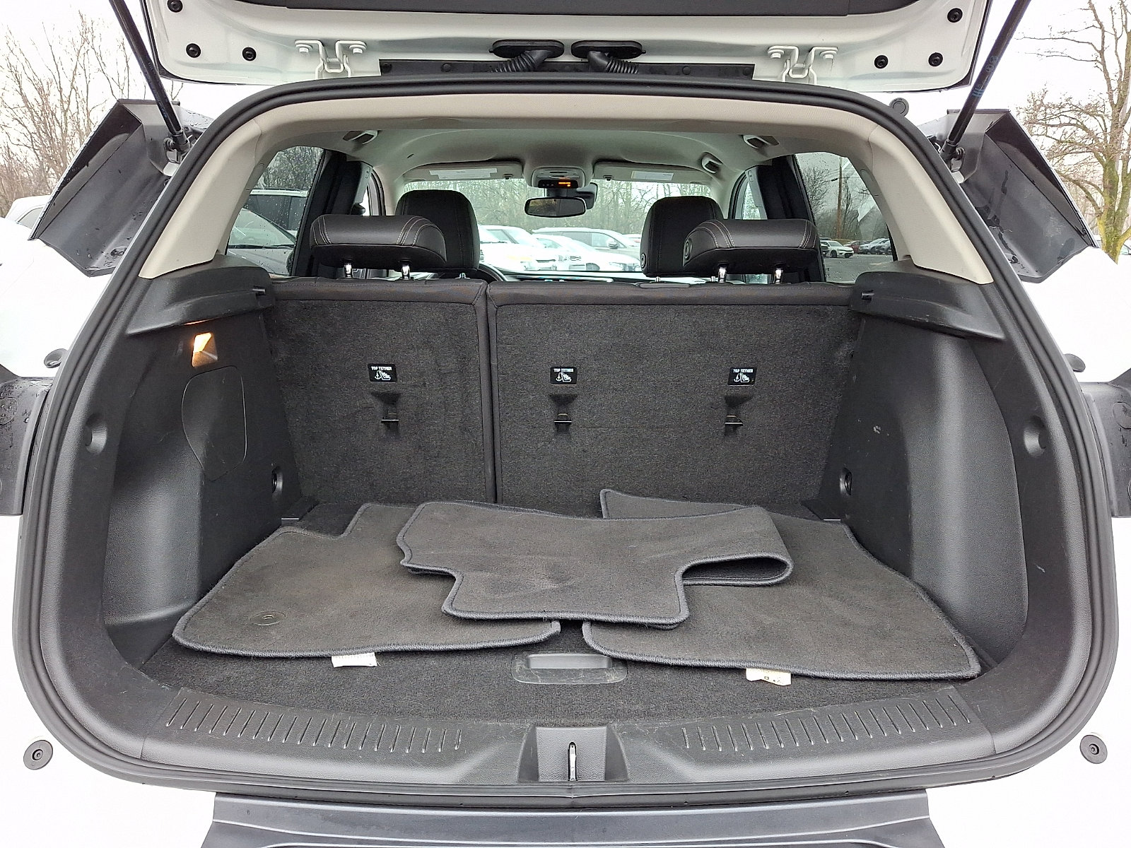 Used 2023 Buick Encore GX Essence image 28