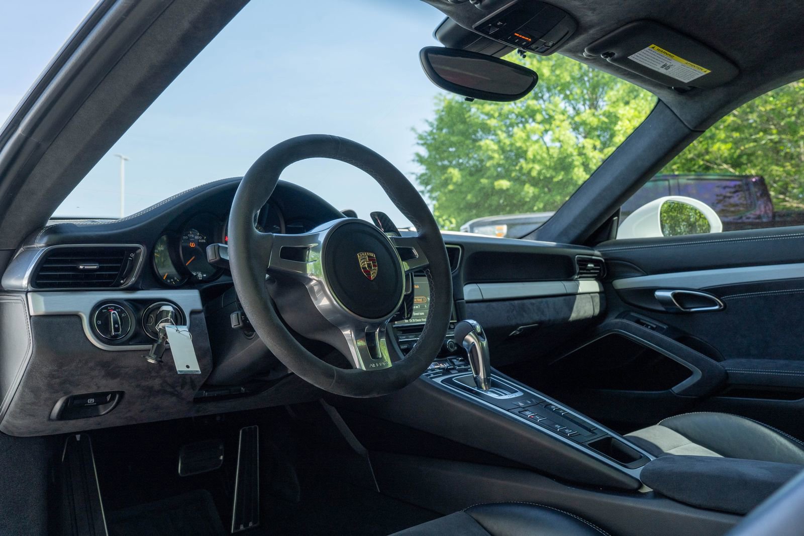 Used 2014 Porsche 911 GT3 RWD image 4