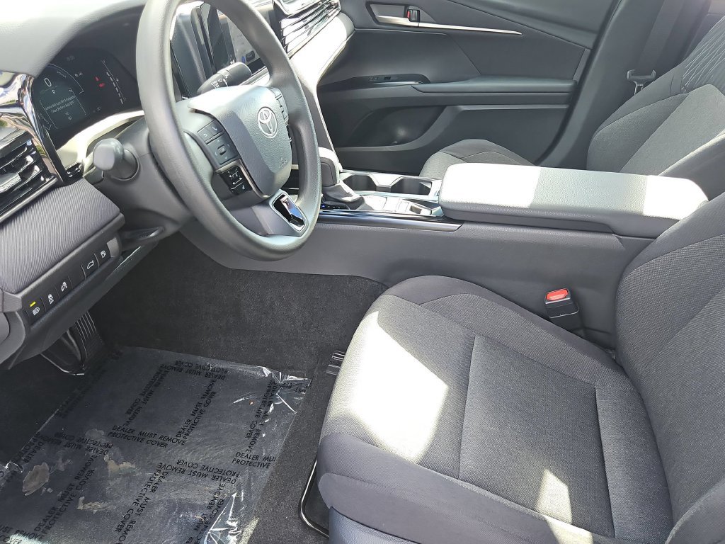 Used 2026 Toyota Camry LE FWD image 24