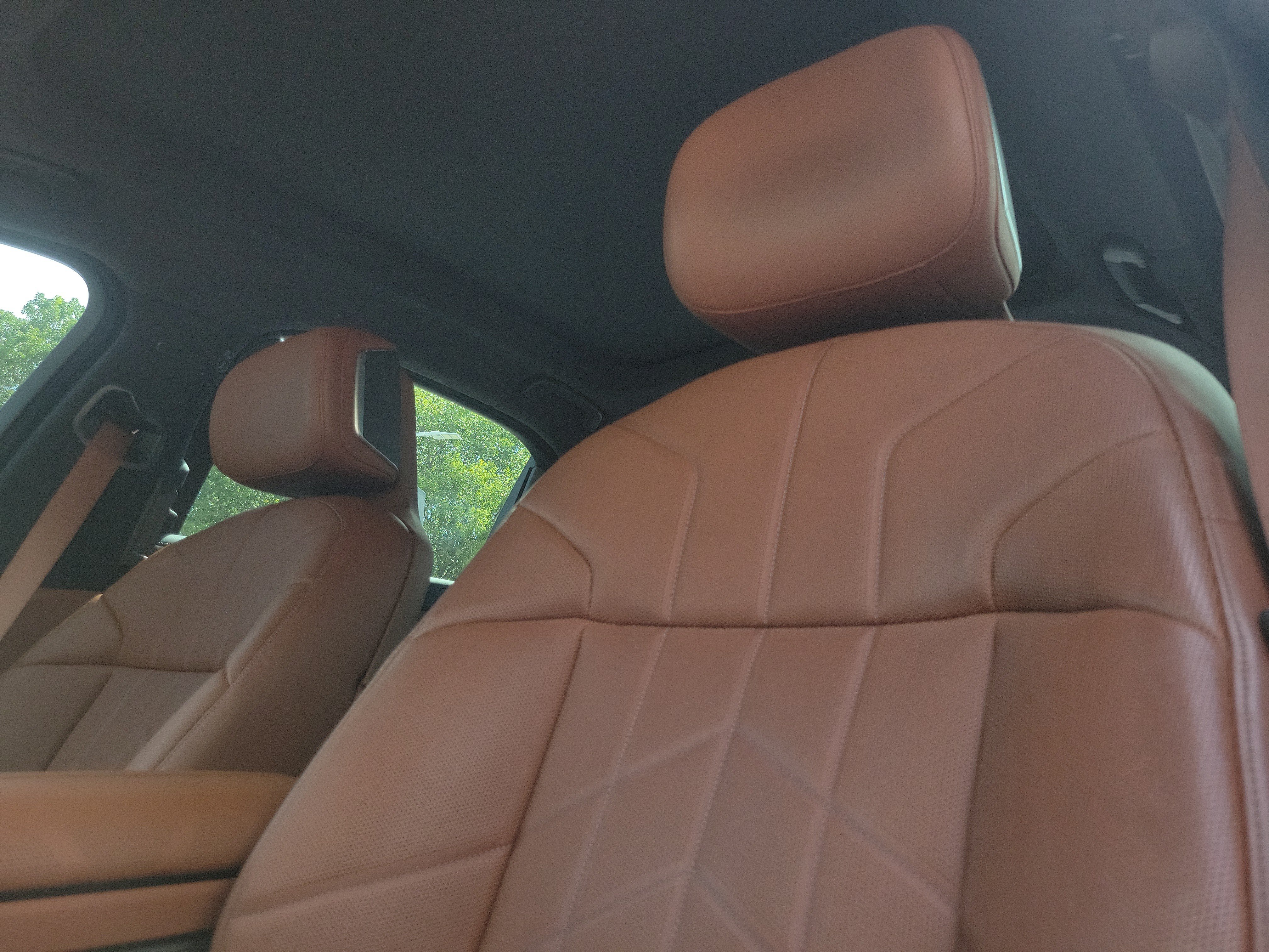 Certified 2023 BMW 740i RWD image 22