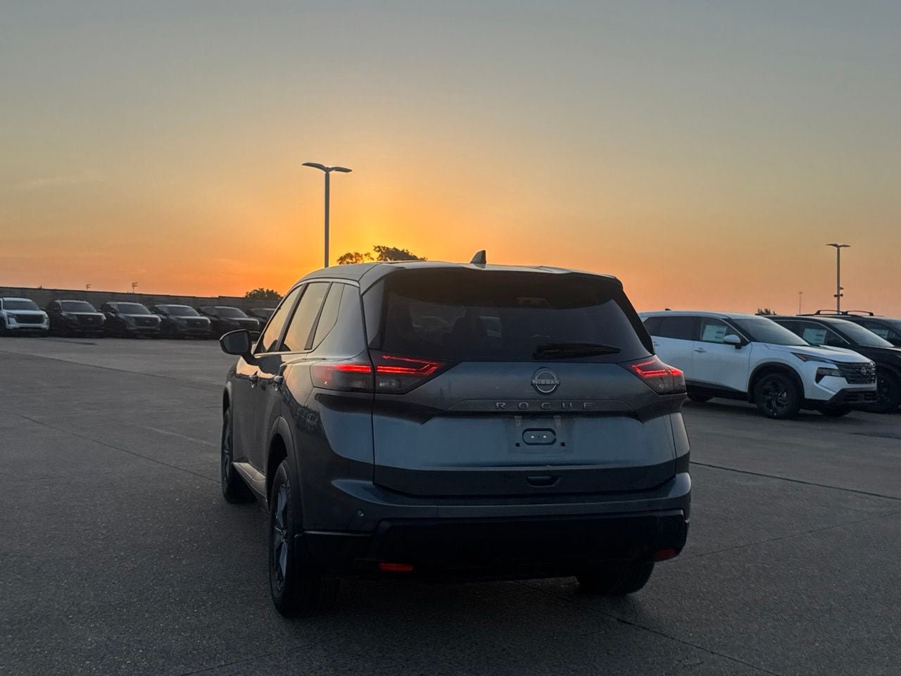Certified 2024 Nissan Rogue S FWD image 19
