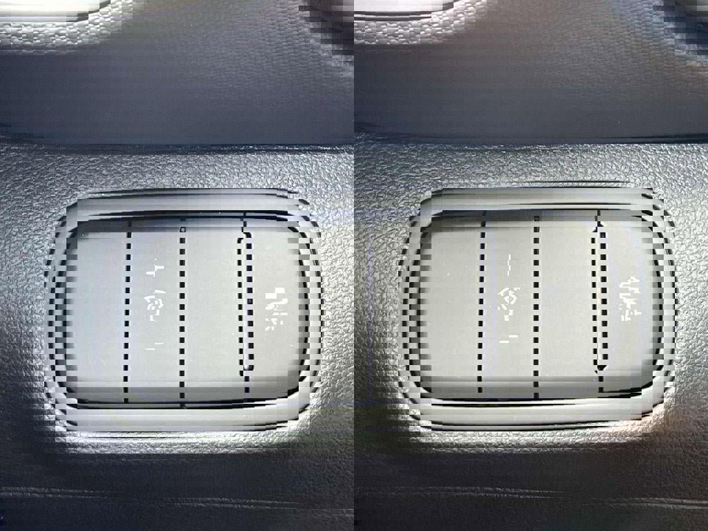 New 2026 Hyundai Venue SEL image 37