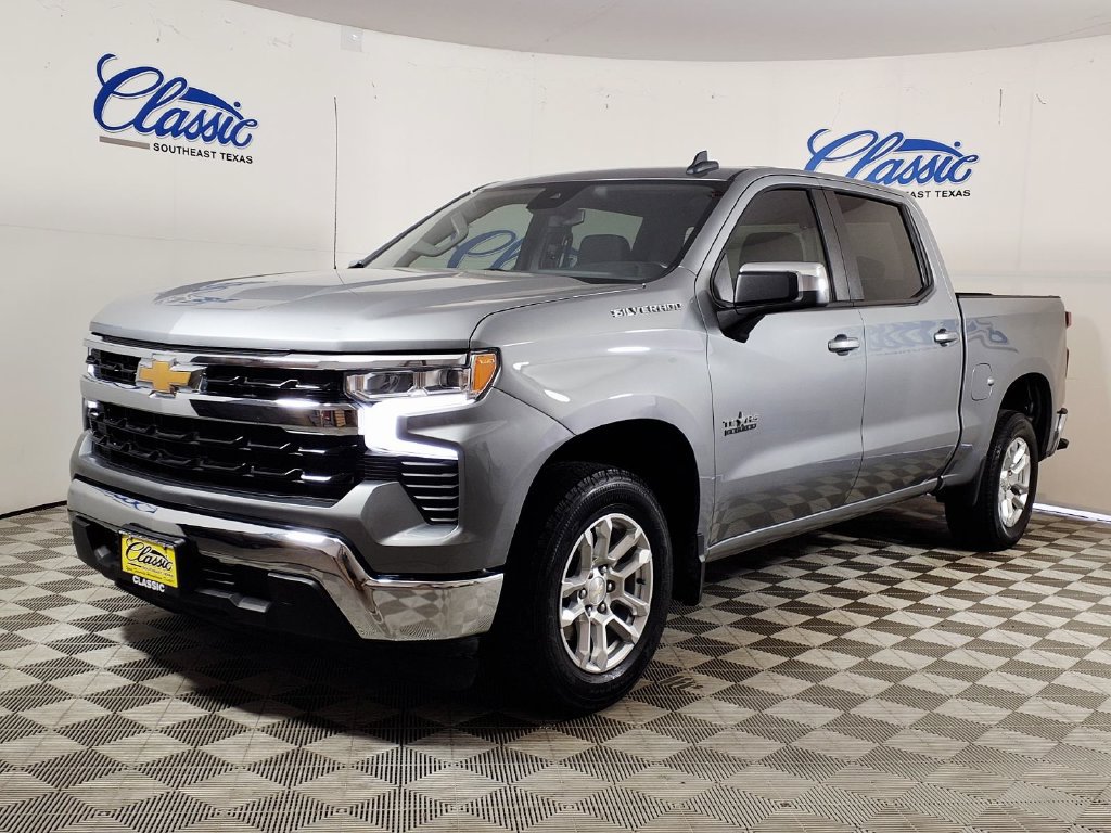 Used 2024 Chevrolet Silverado 1500 LT RWD image 6