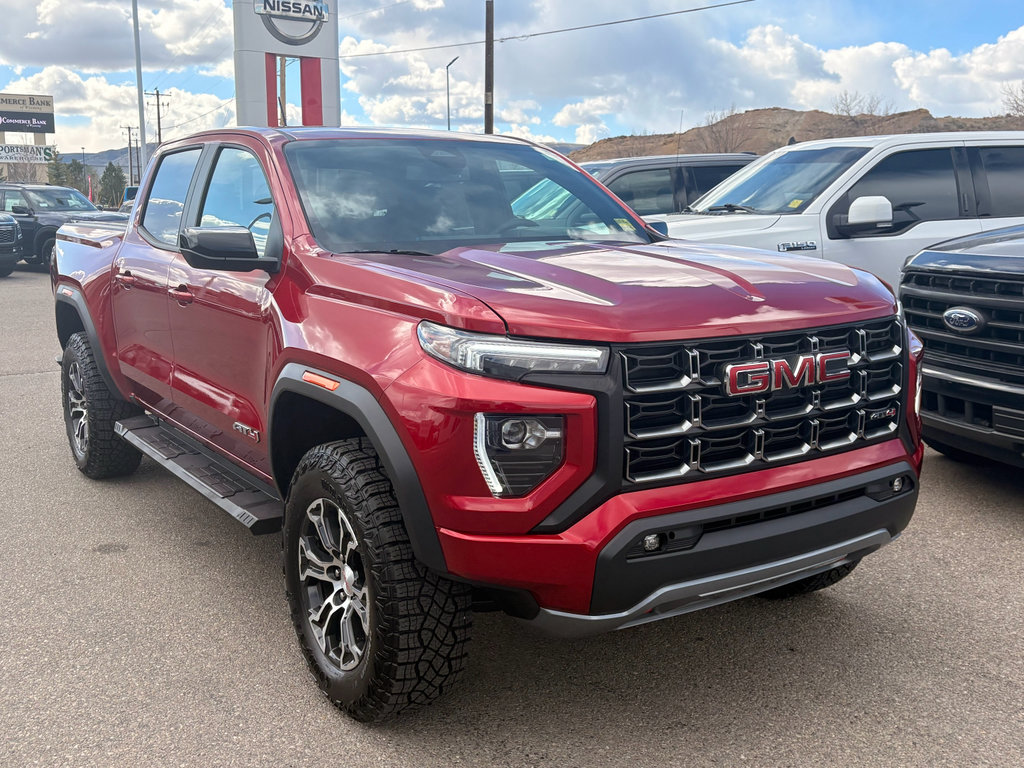 Used 2024 GMC Canyon AT4 AWD/4WD image 7