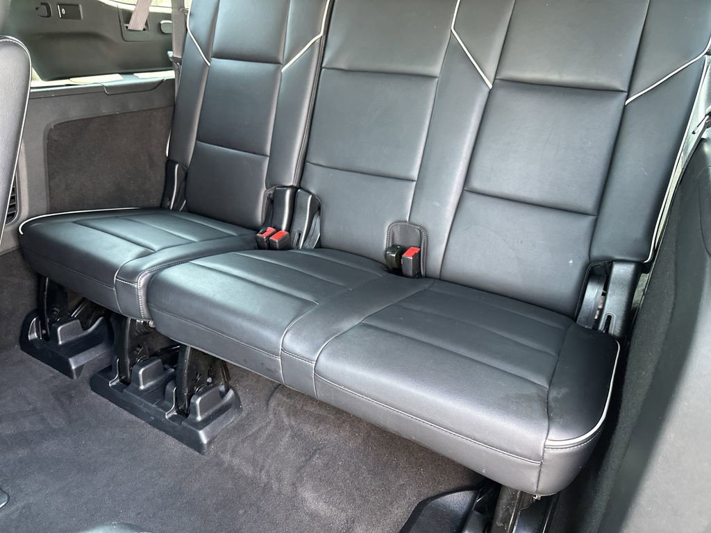Used 2023 Cadillac Escalade ESV Sport AWD/4WD image 16