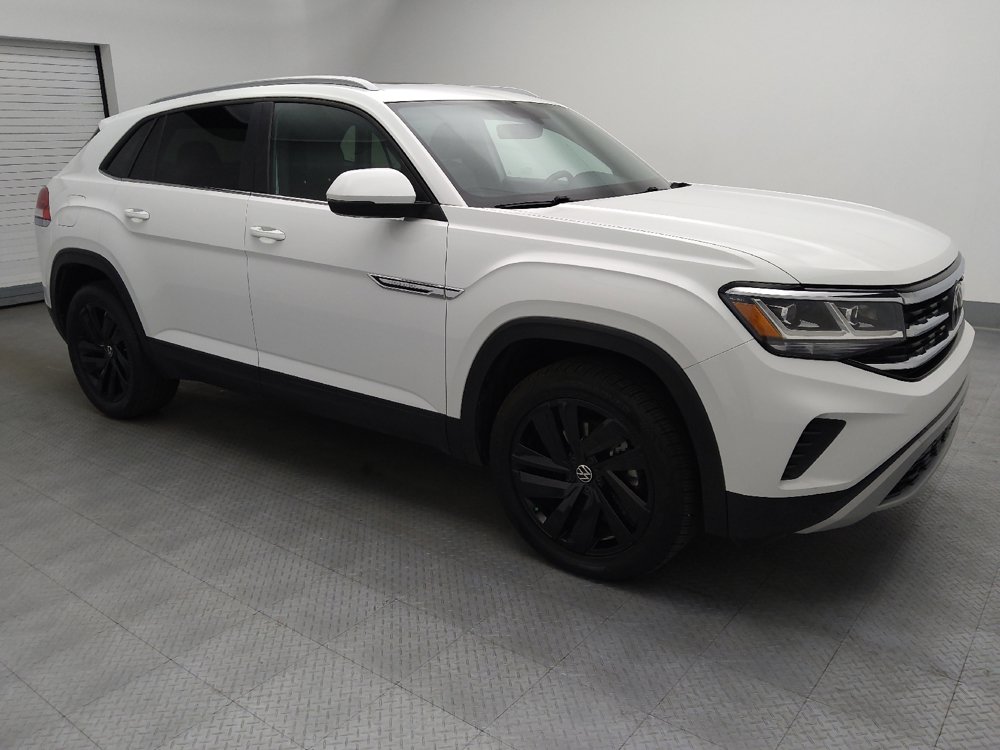 Used 2022 Volkswagen Atlas Cross Sport SE FWD image 11