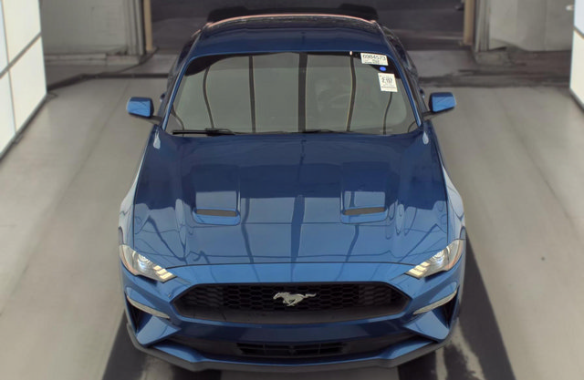 Used 2018 Ford Mustang Coupe RWD image 2