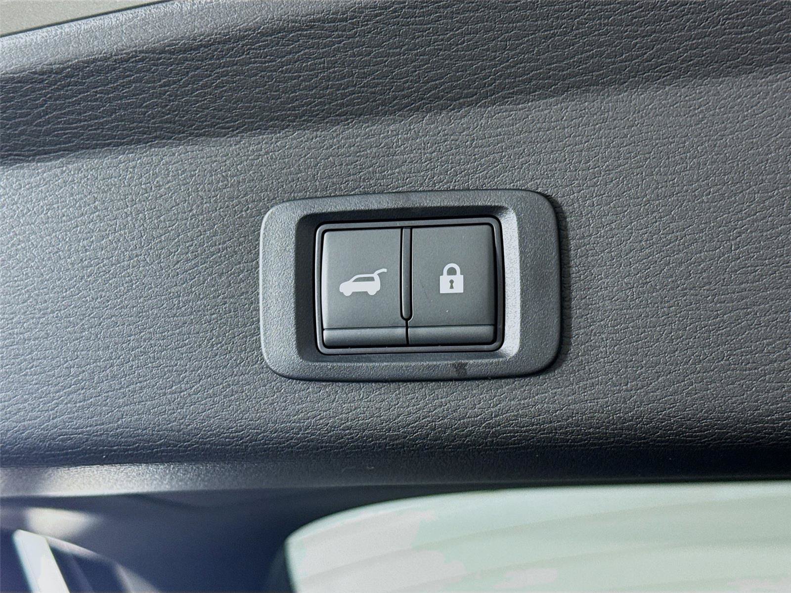 New 2026 Mitsubishi Outlander SEL FWD image 19