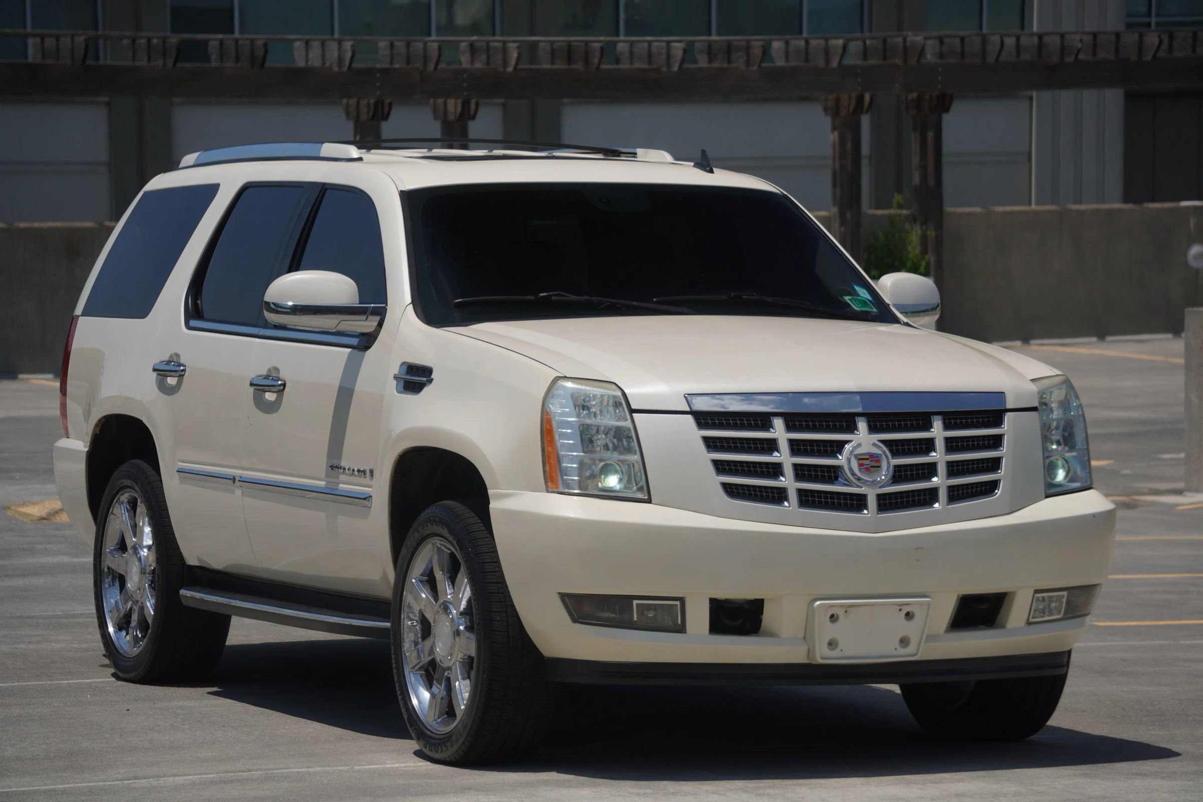Used 2008 Cadillac Escalade AWD image 15