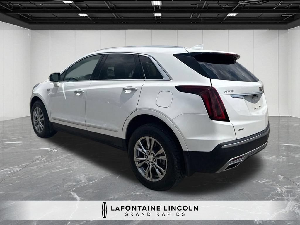 Used 2021 Cadillac XT5 Premium Luxury w/ LPO, Floor Liner Package AWD/4WD image 3