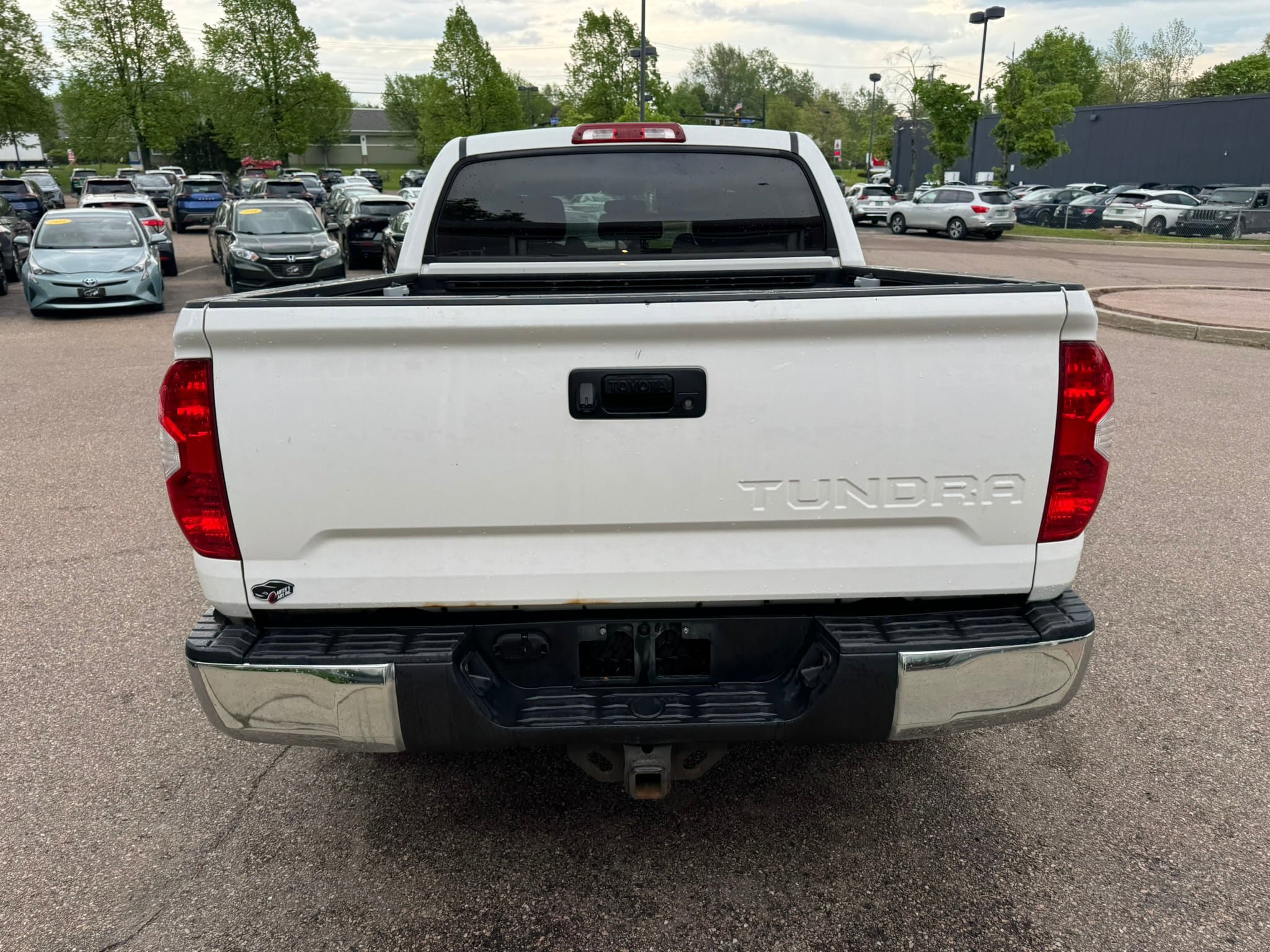 Used 2015 Toyota Tundra SR5 w/ TRD Off Road Package AWD/4WD image 6