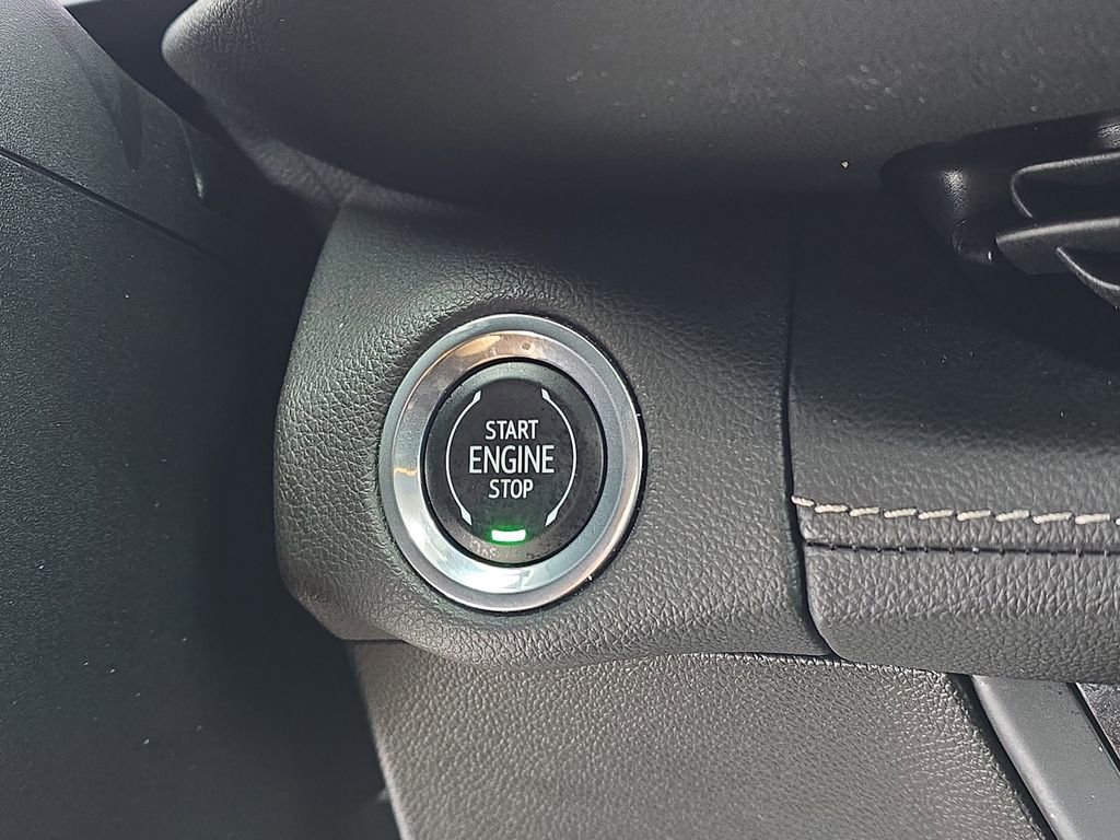 Certified 2023 Buick Envision Essence w/ Sport Touring Package image 23