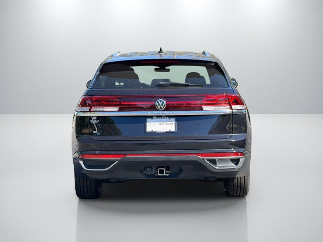 Used 2024 Volkswagen Atlas Cross Sport SE FWD image 7