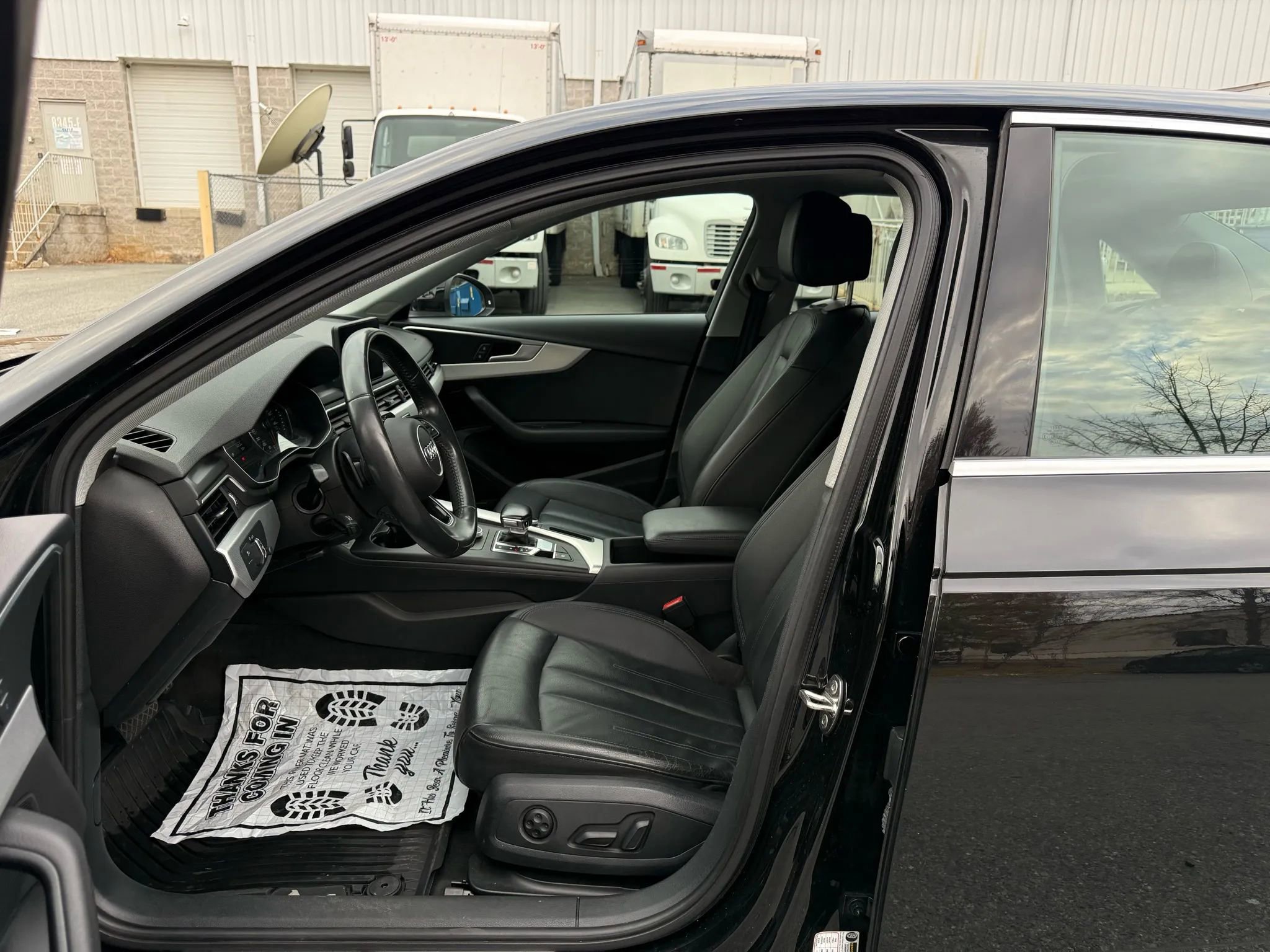 Used 2018 Audi A4 2.0T Ultra Premium Plus w/ Premium Plus Package image 17