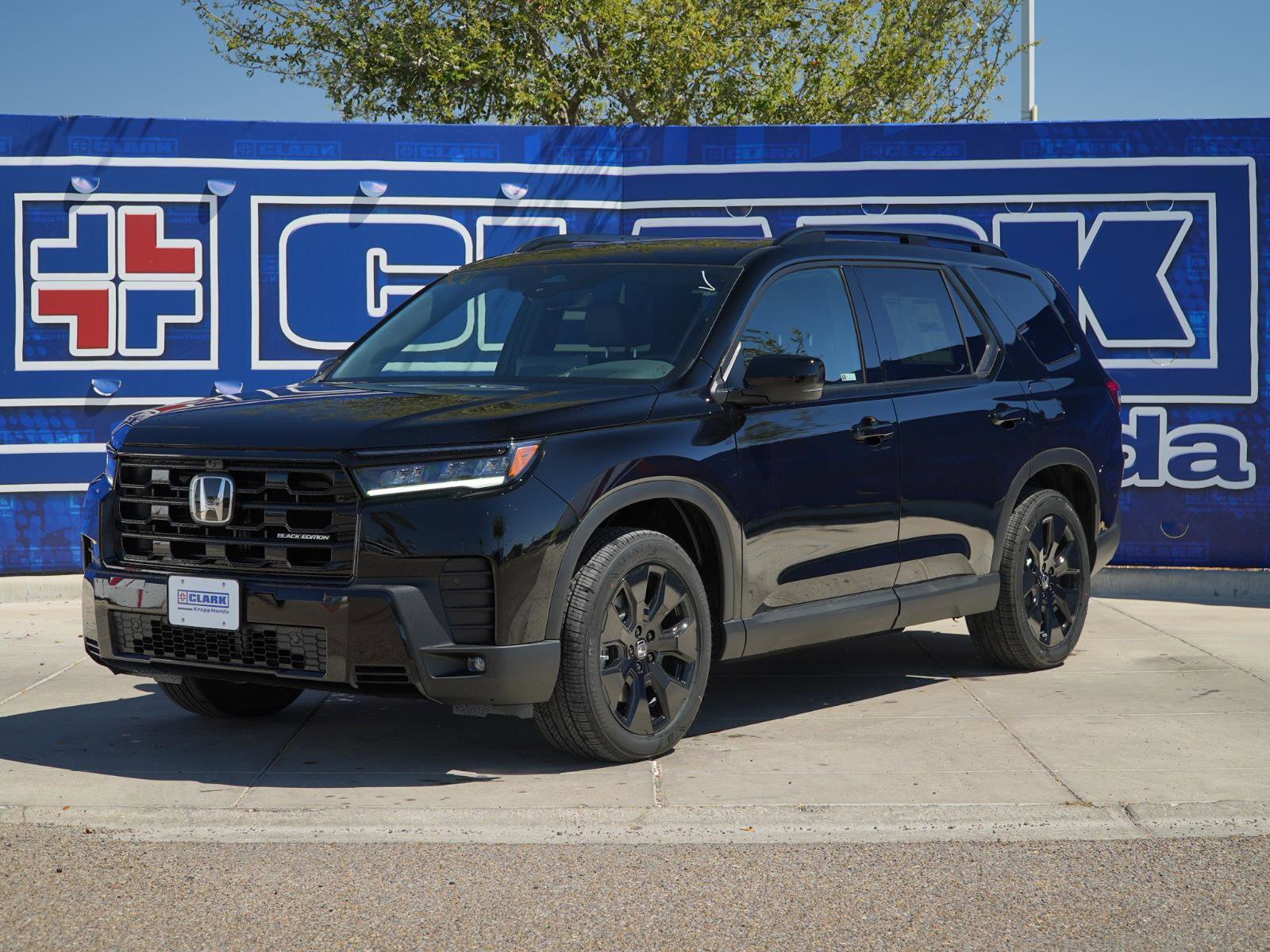 New 2026 Honda Pilot Black Edition image 1