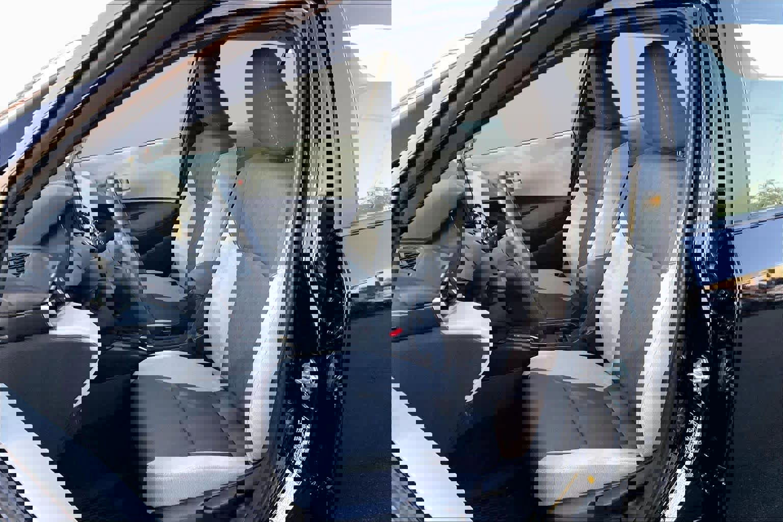 Certified 2025 Toyota Corolla LE image 7