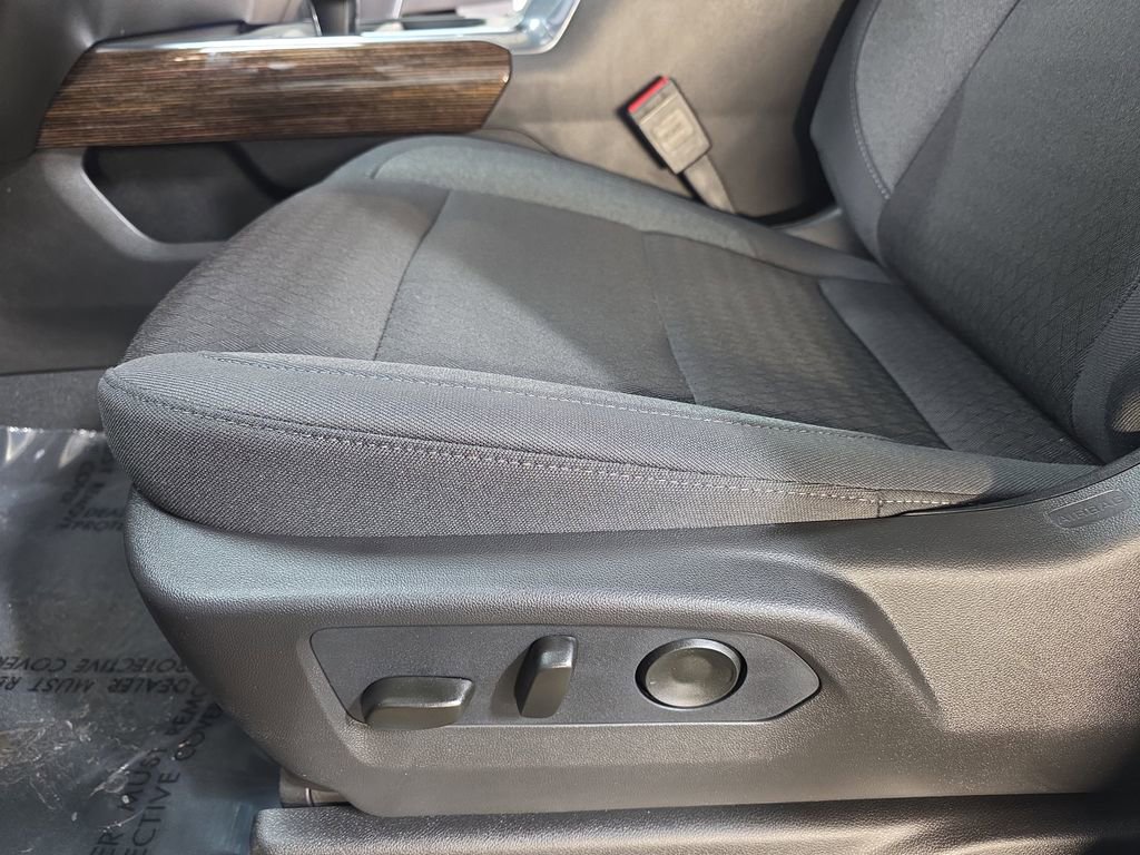 New 2026 GMC Sierra 1500 Elevation image 28