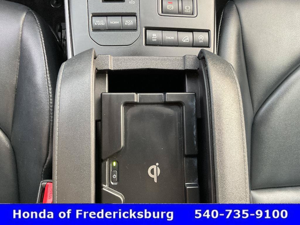 Used 2021 Toyota Highlander XLE AWD/4WD image 35