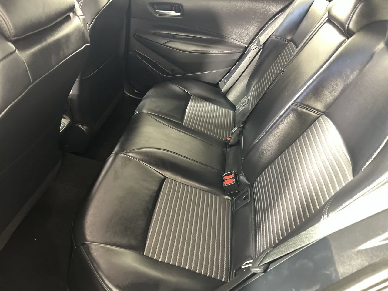 Used 2024 Toyota Corolla XSE FWD image 25
