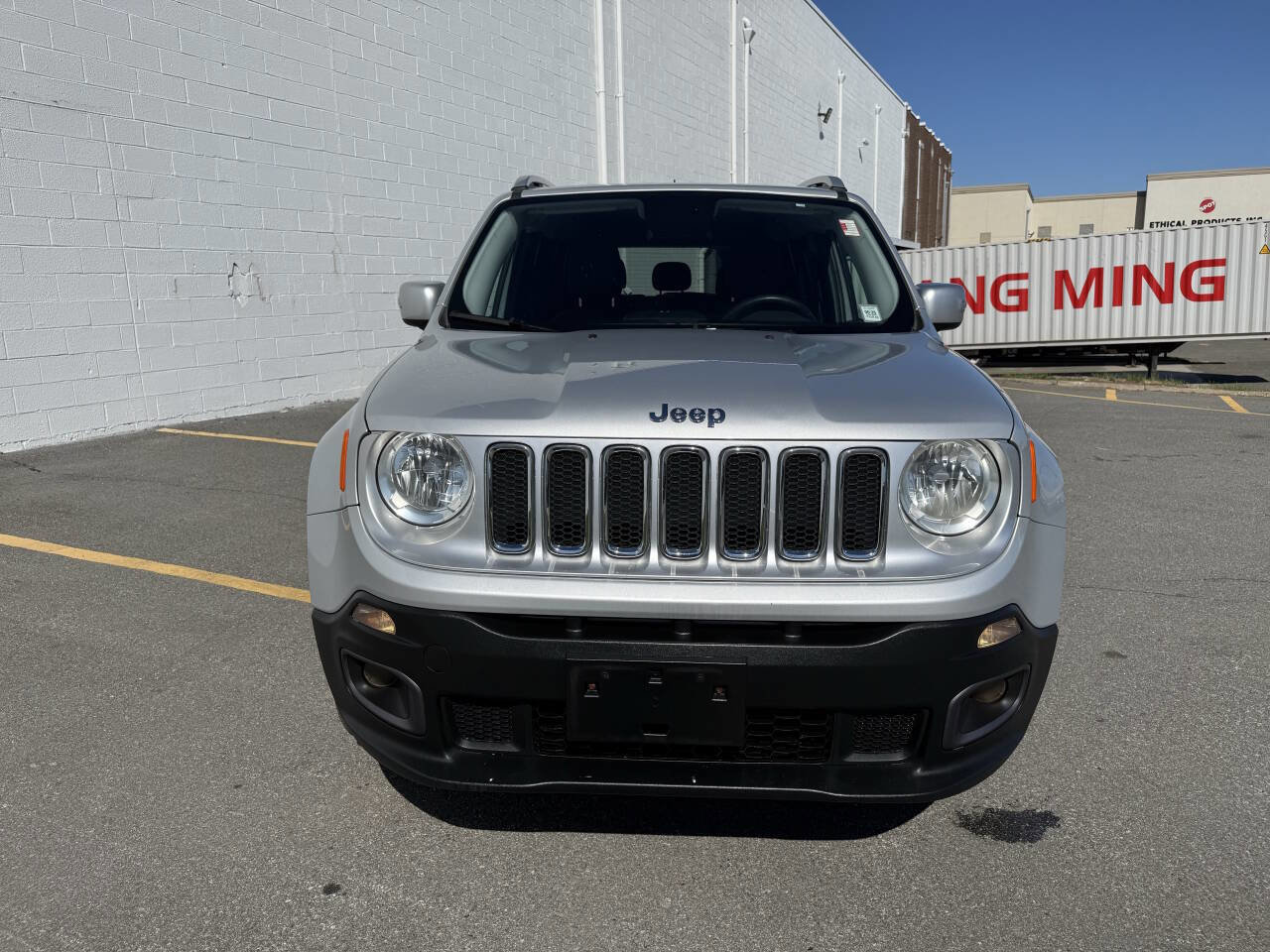 Used 2015 Jeep Renegade Limited image 8