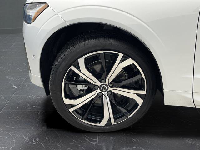 Used 2025 Volvo XC60 B5 Ultra w/ Protection Package Premier image 36
