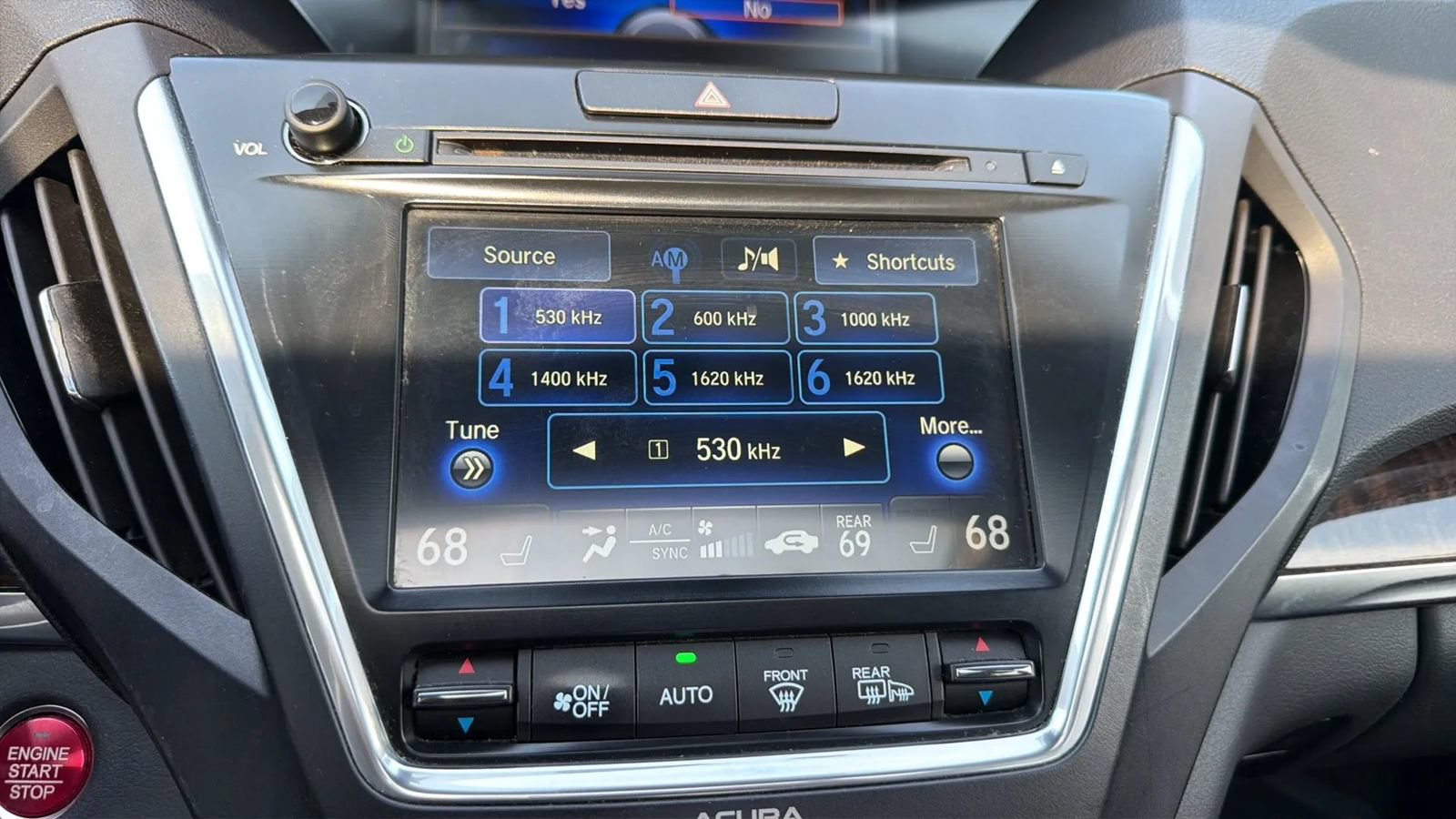 Used 2017 Acura MDX SH-AWD image 26