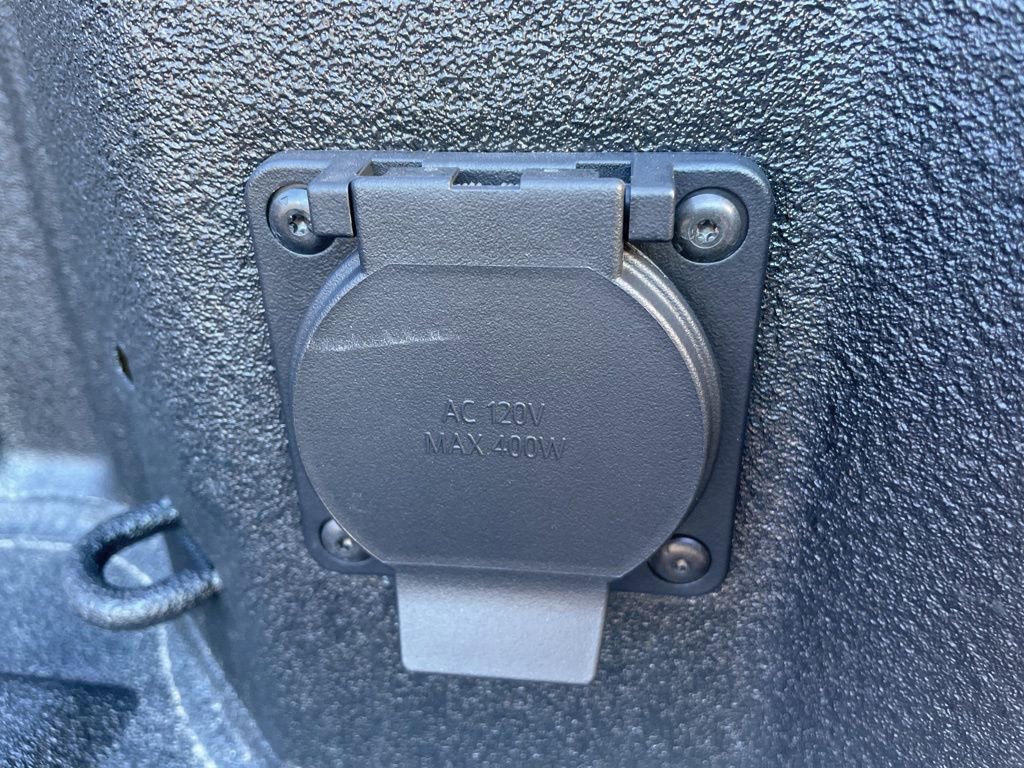 Used 2025 Chevrolet Silverado 1500 ZR2 w/ Technology Package image 48