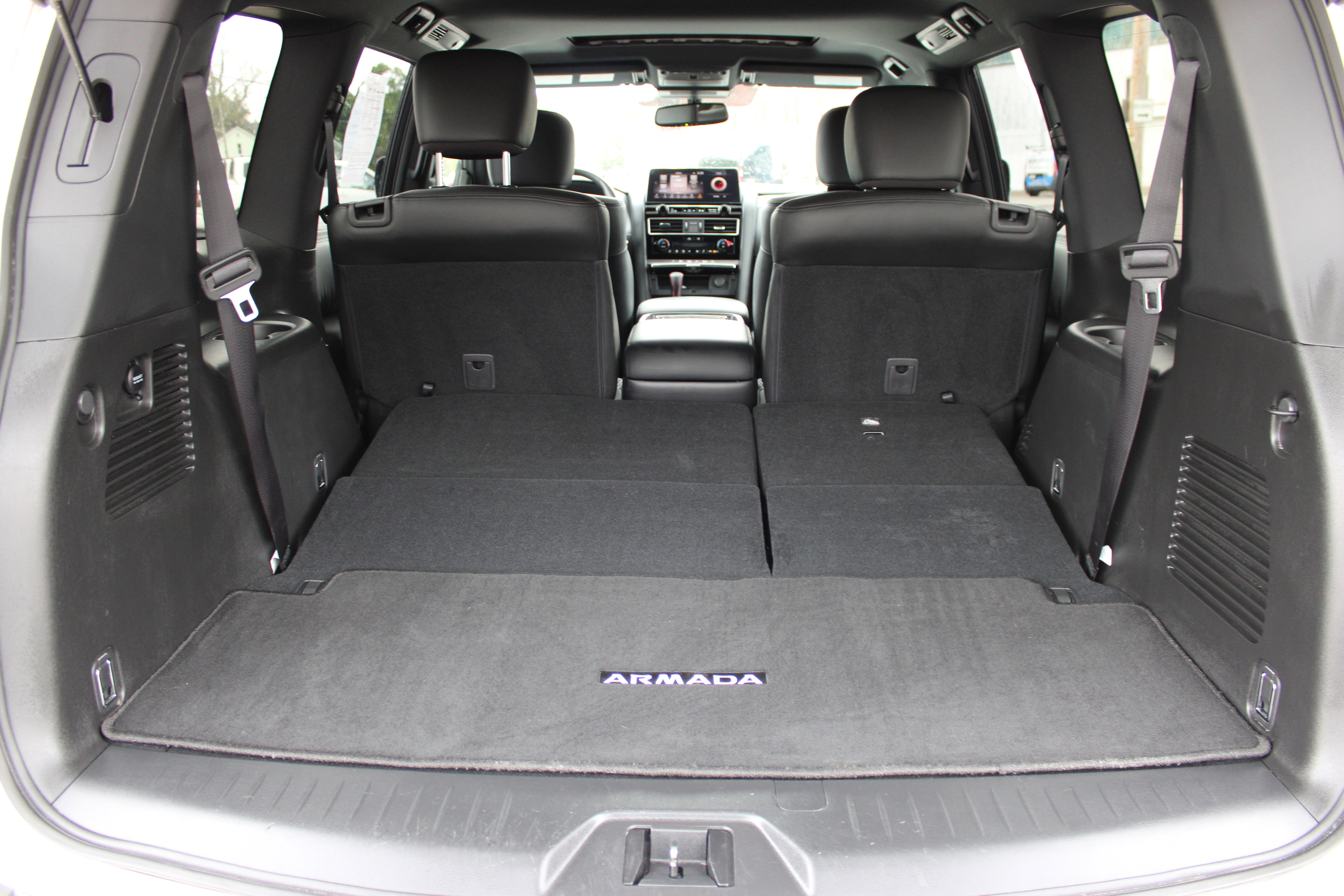 Certified 2023 Nissan Armada SL w/ Midnight Edition Package AWD/4WD image 5