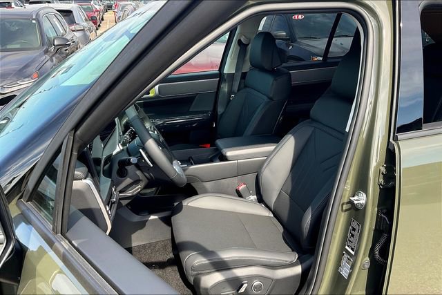 Used 2025 Hyundai Santa Fe SEL image 9