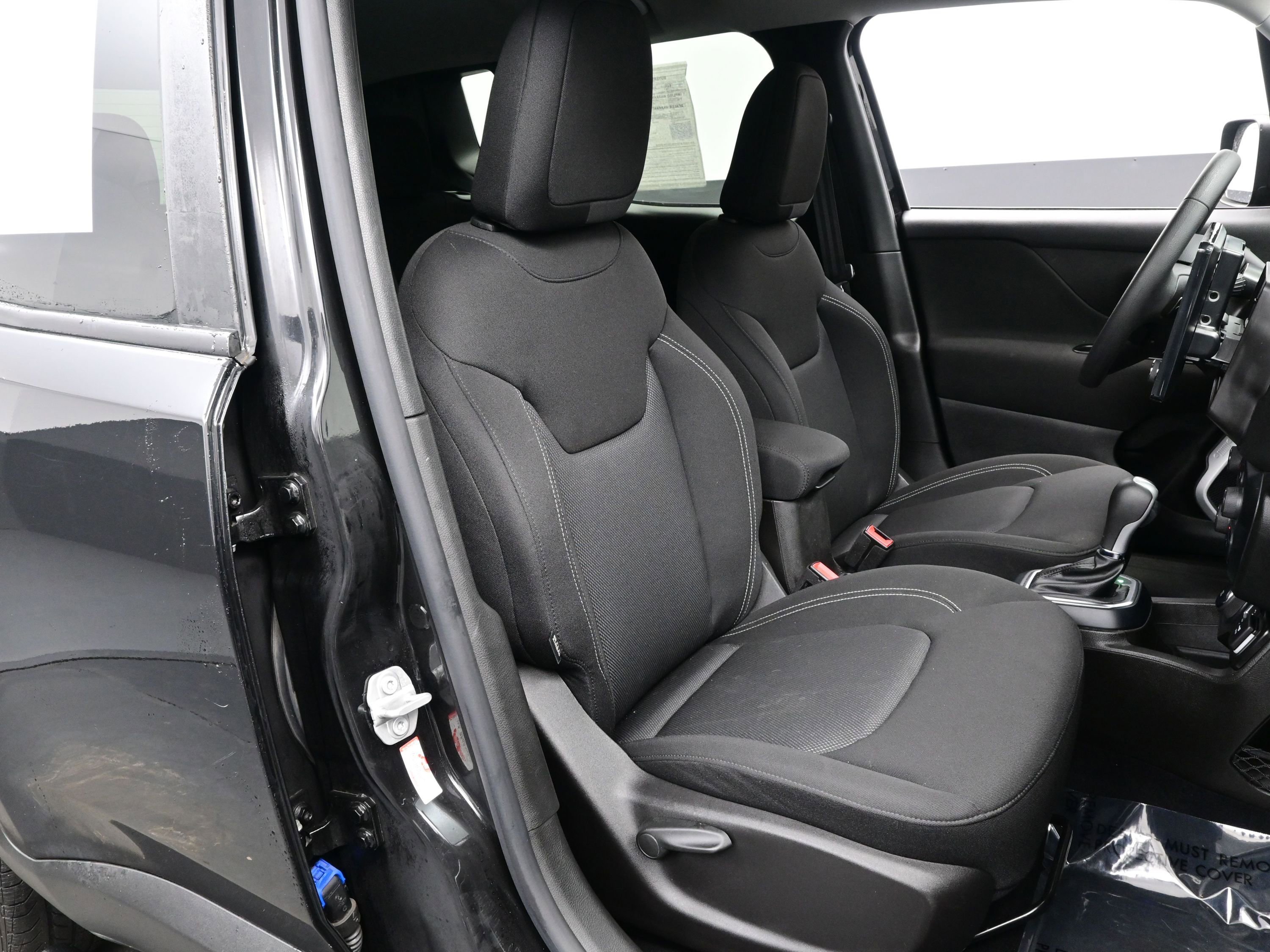 Used 2021 Jeep Renegade Sport image 12