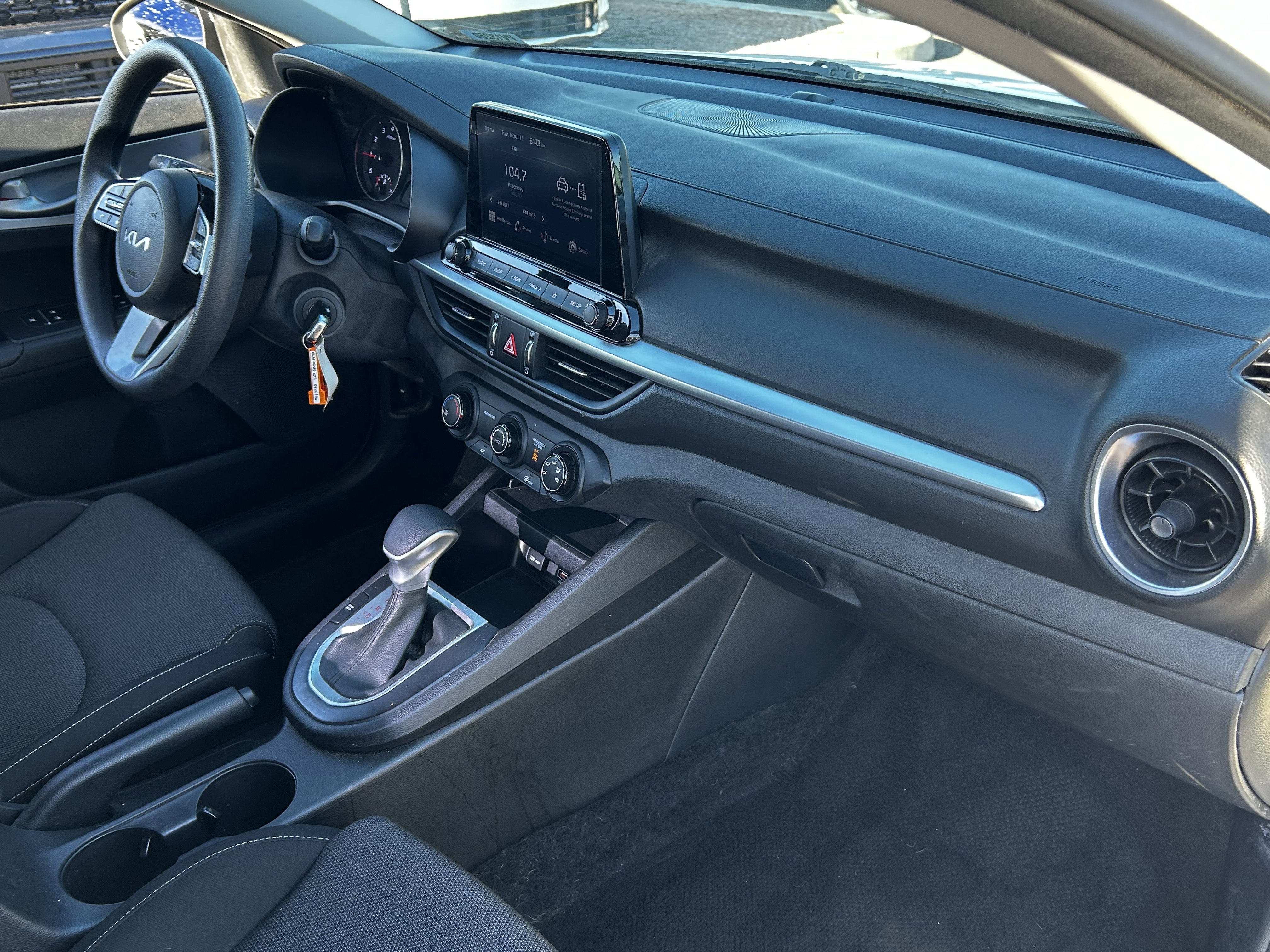 Certified 2022 Kia Forte LXS image 11