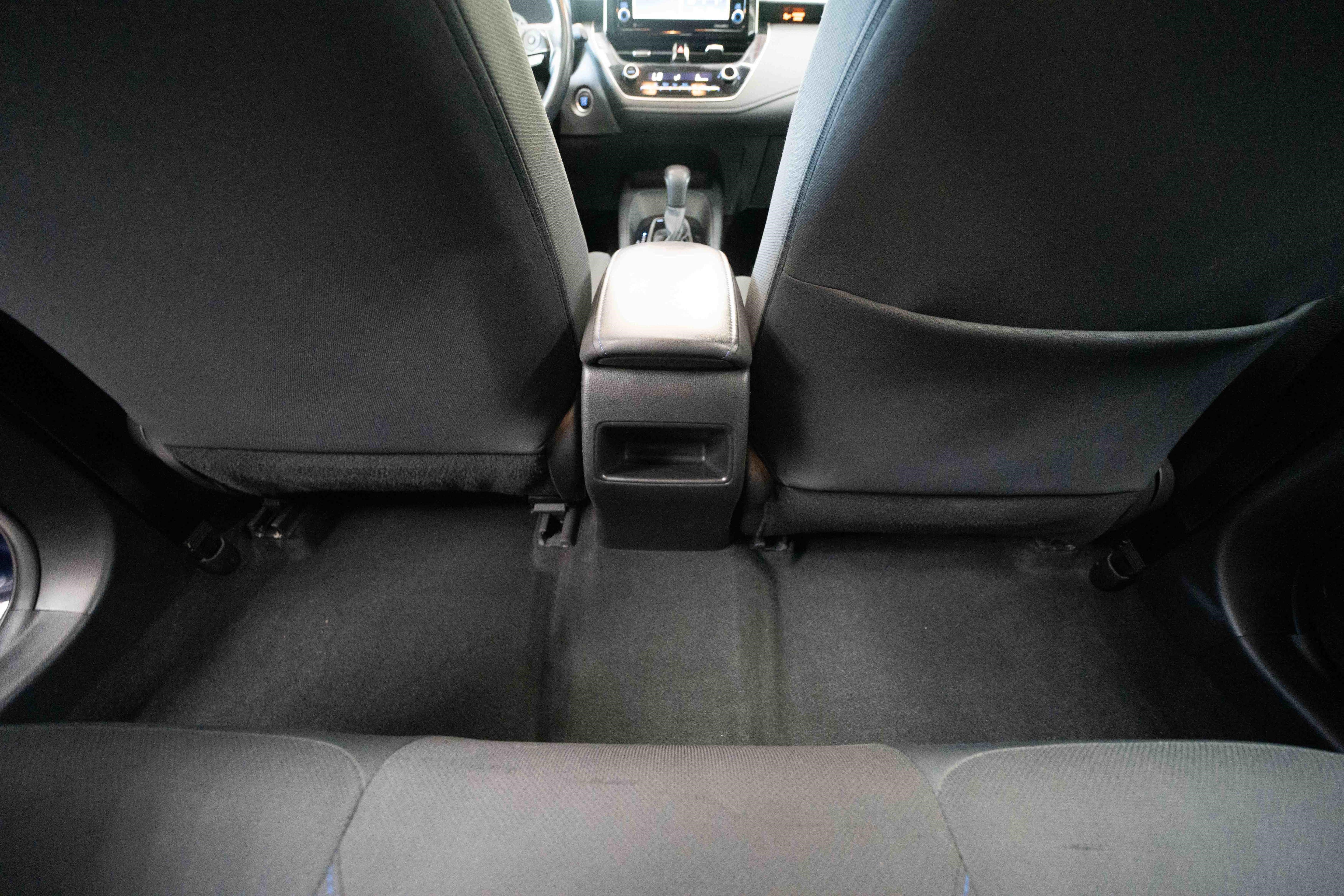 Used 2021 Toyota Corolla SE w/ SE Premium Package FWD image 22