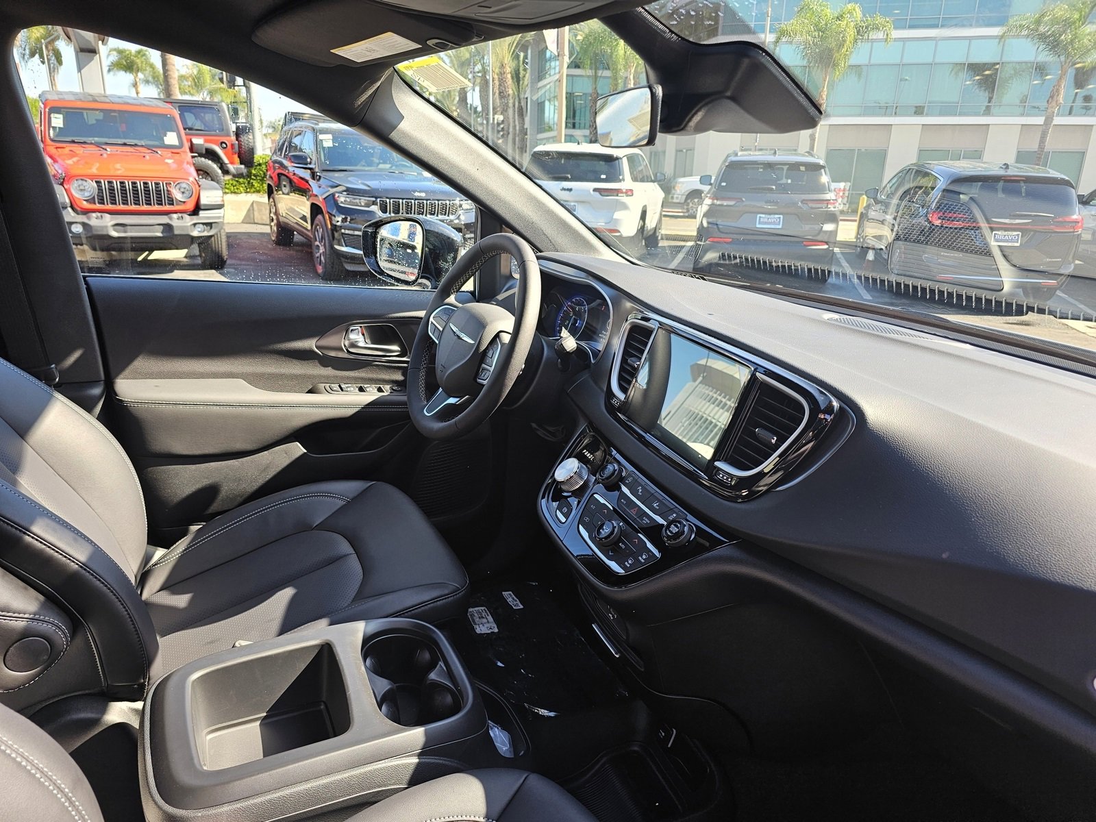 New 2026 Chrysler Voyager LX image 27