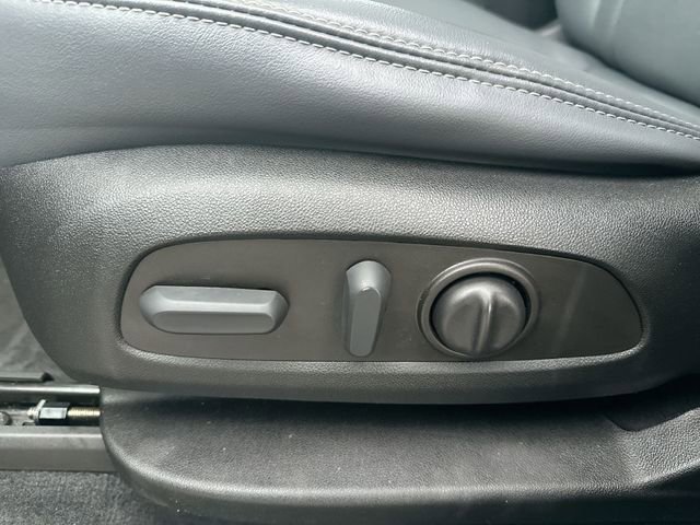 Used 2023 Buick Enclave Essence w/ Experience Buick Package image 15