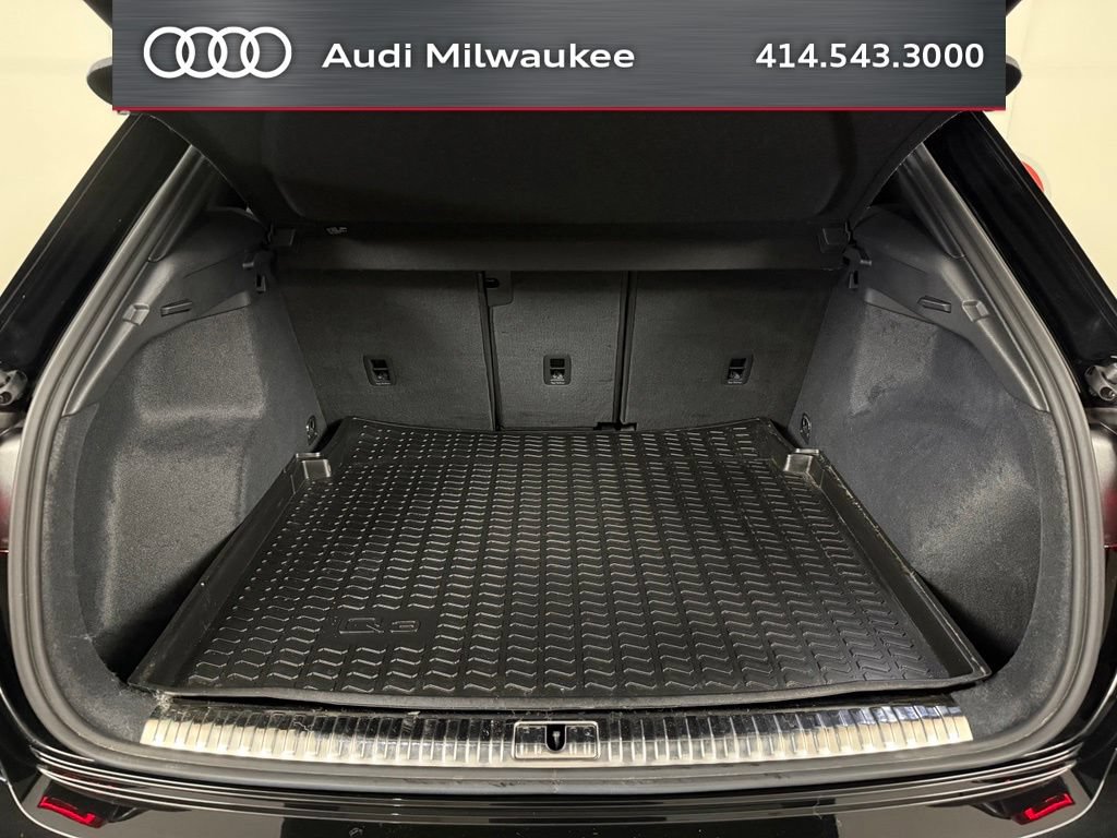 Used 2024 Audi Q3 2.0T Premium Plus AWD/4WD image 38
