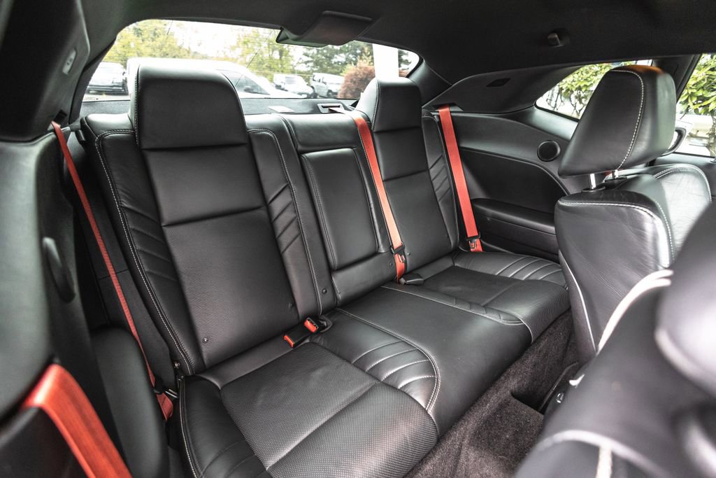 Used 2015 Dodge Challenger SRT Hellcat RWD image 22