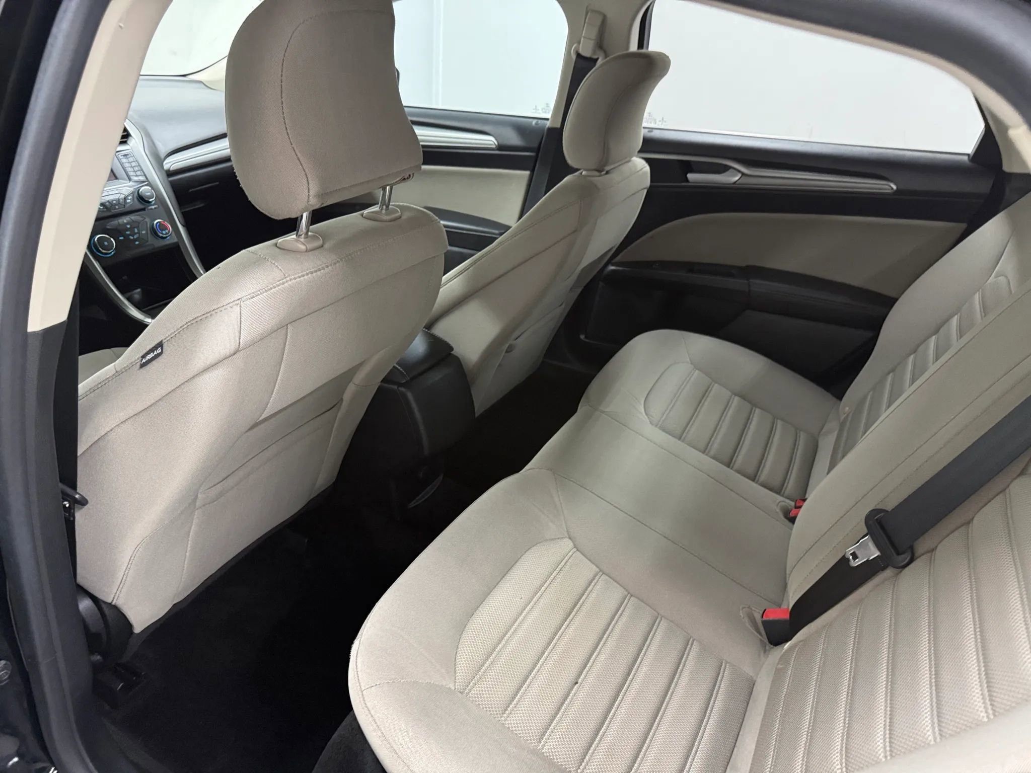 Used 2018 Ford Fusion S image 10
