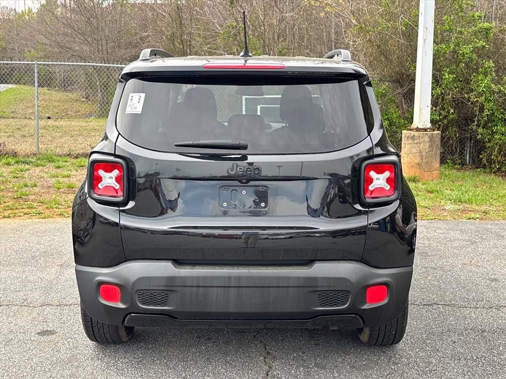 Used 2017 Jeep Renegade Altitude image 11