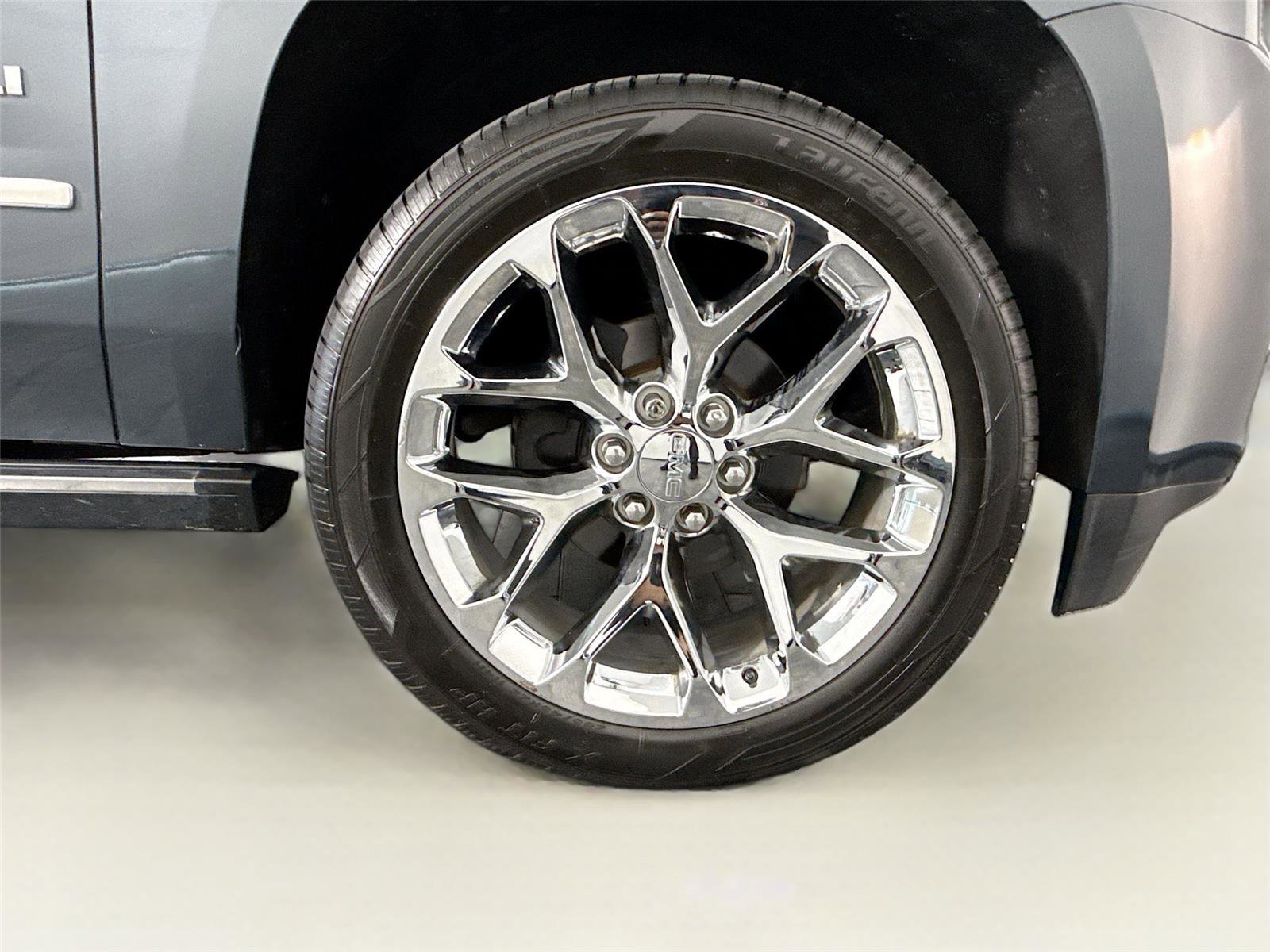 Used 2020 GMC Yukon XL Denali w/ Denali Ultimate Package image 35