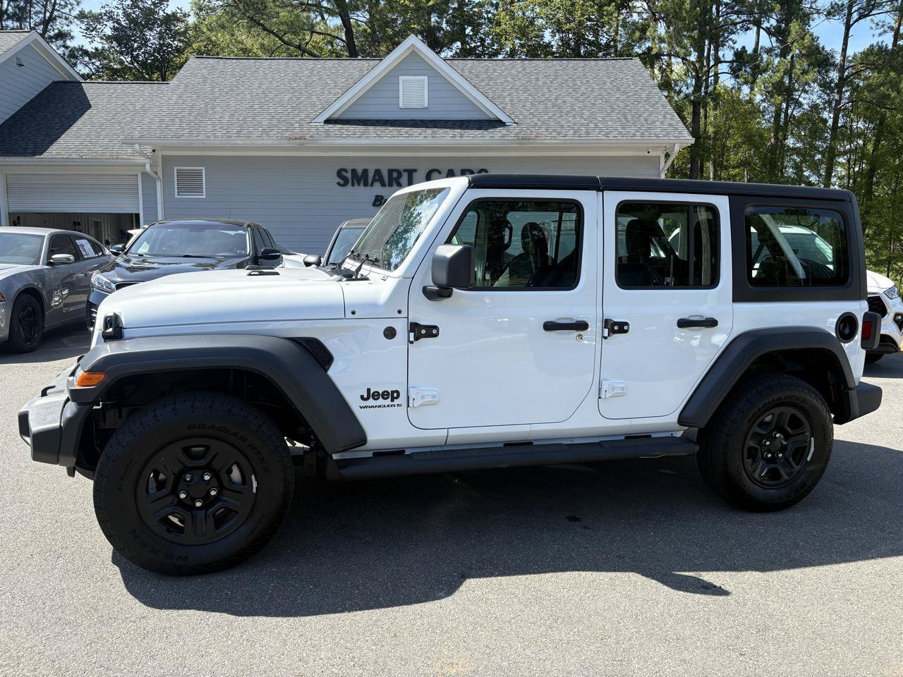 Used 2026 Jeep Wrangler Unlimited Sport AWD/4WD image 2