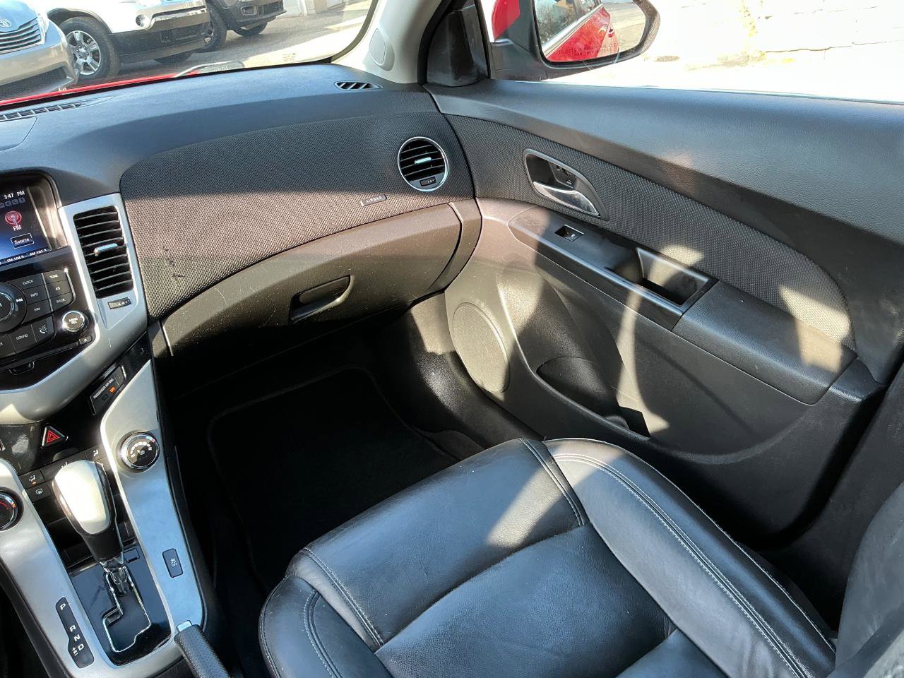 Used 2014 Chevrolet Cruze LT FWD image 18