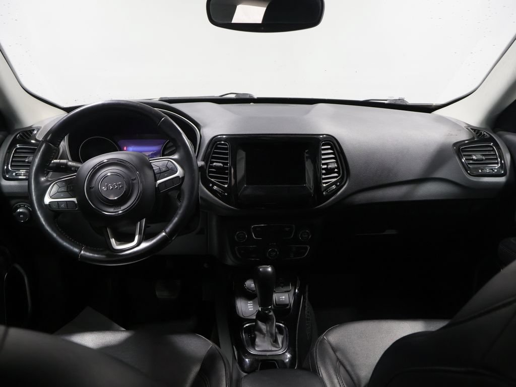 Used 2019 Jeep Compass Latitude AWD/4WD image 17