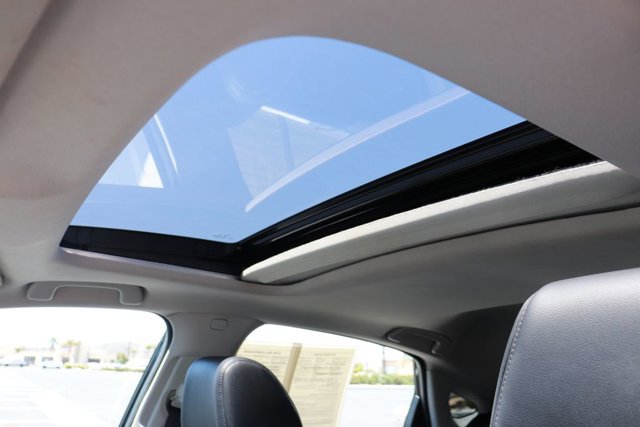 Used 2023 Honda Civic EX-L image 27