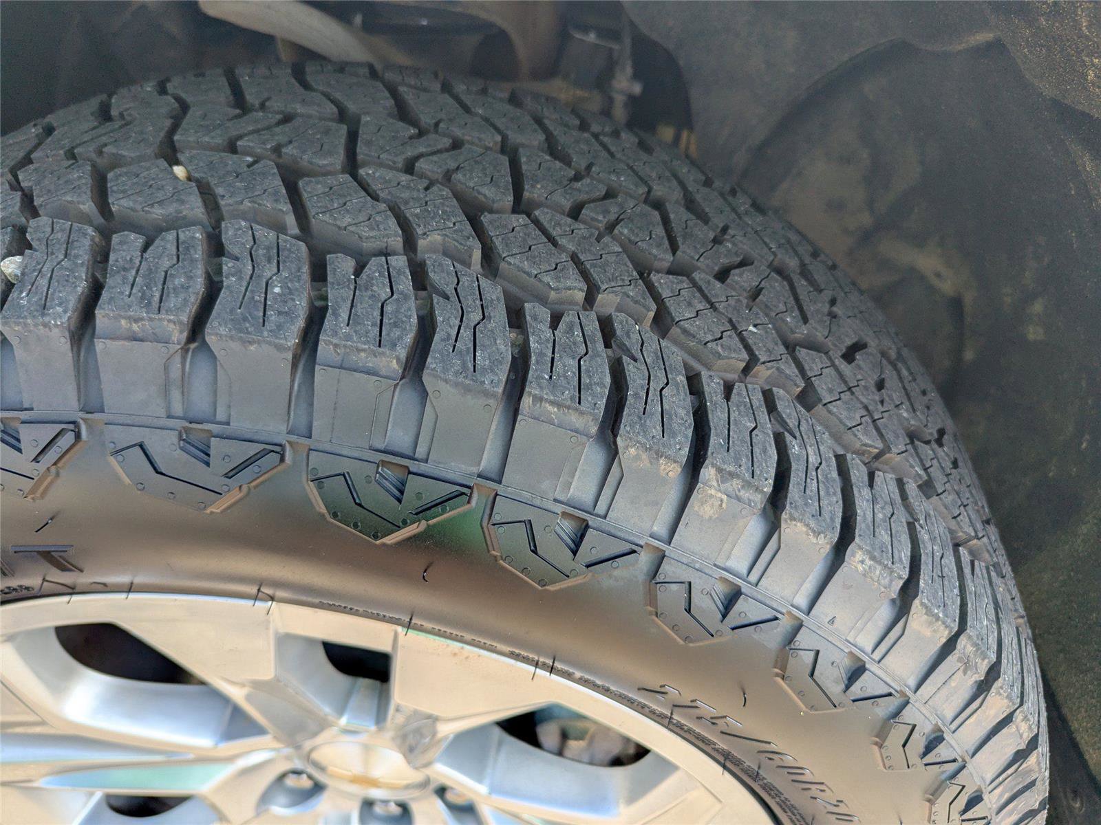 Used 2024 Chevrolet Silverado 1500 LTZ w/ LTZ Convenience Package II image 11