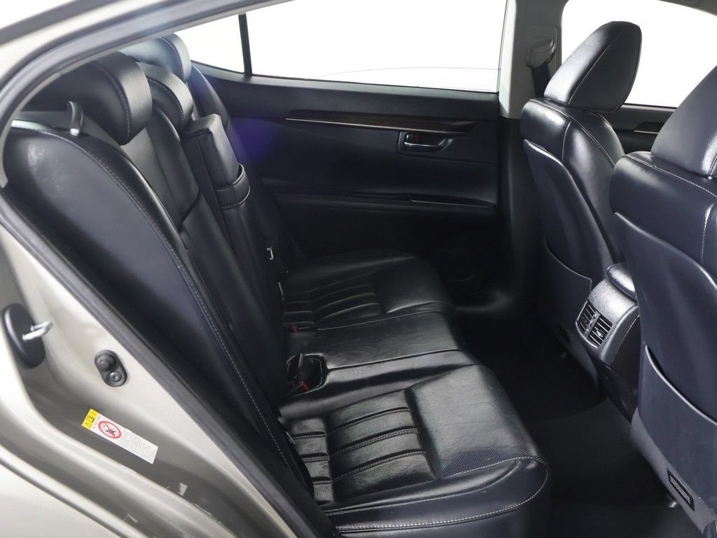 Used 2017 Lexus ES 350 w/ Luxury Package FWD image 33