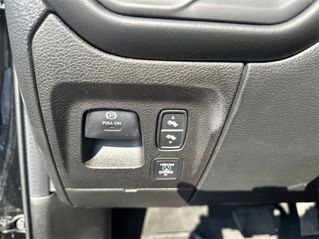 Used 2022 RAM 1500 Limited w/ Body Color Bumper Group image 32