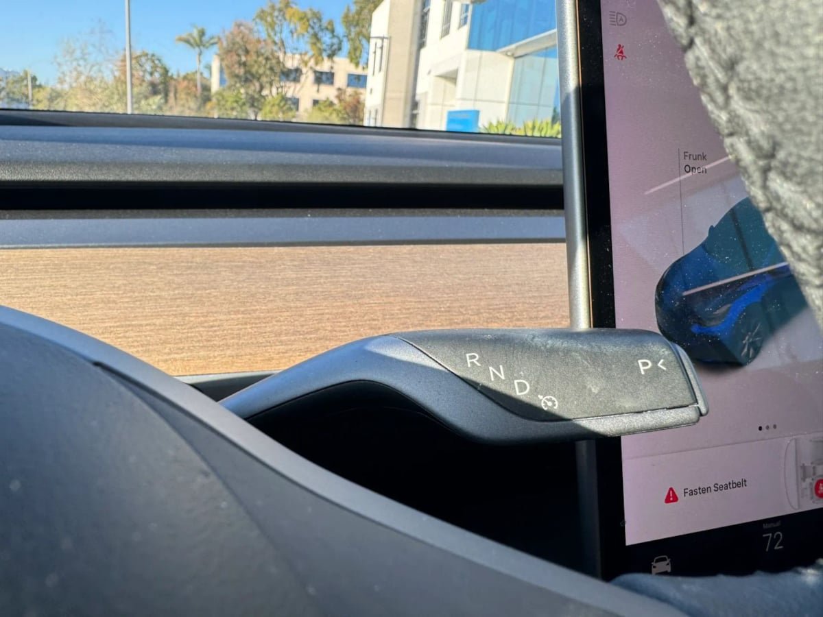 Used 2023 Tesla Model Y Long Range AWD/4WD image 30