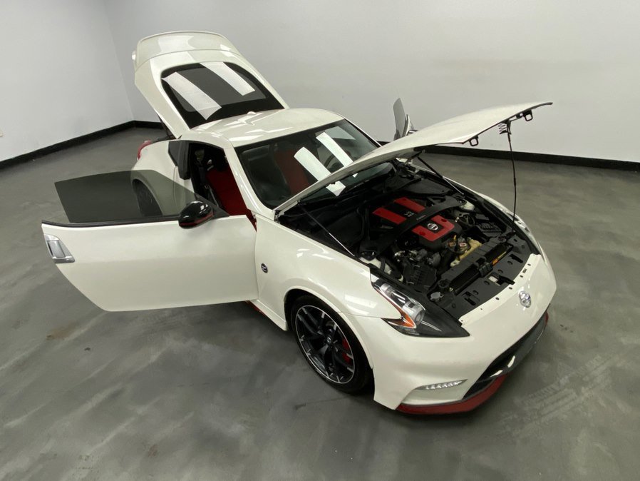Used 2016 Nissan 370Z NISMO RWD image 48