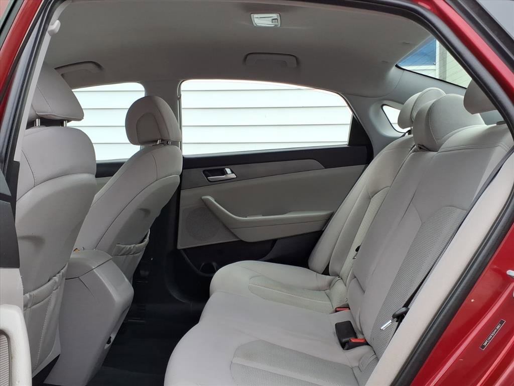 Used 2016 Hyundai Sonata SE image 10